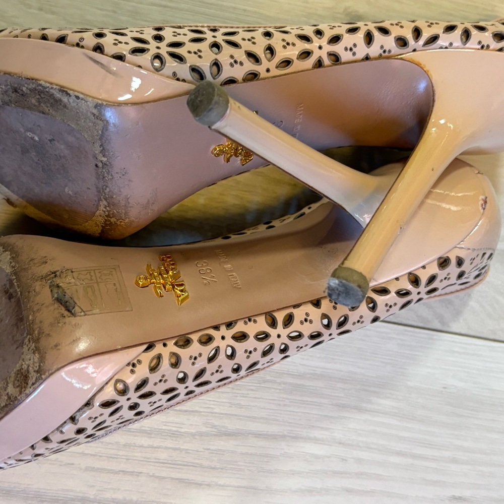Gorgeous Prada heels, blush/natural patent leather, 8.5 - excellent condition! - Picture 4 of 5